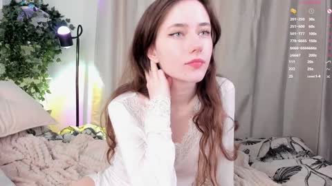 Snapshot of gina_vicious chatting on December 28, 10:13 pm Gina online show from December 28, 10:13 pm