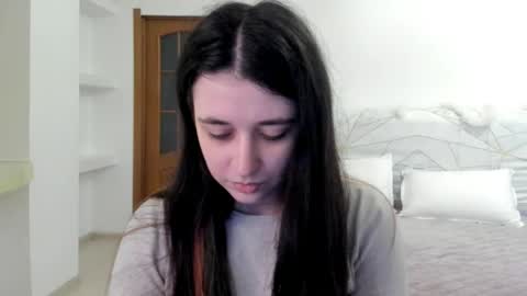 Kate online show from May 15, 9:23 am