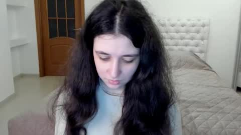 Kate online show from December 5, 9:21 am