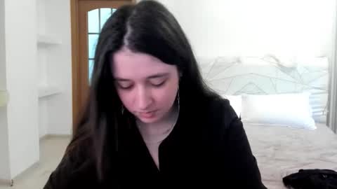 Kate online show from May 5, 9:45 am