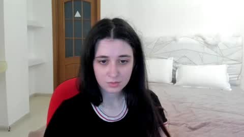 Kate online show from May 25, 9:30 am