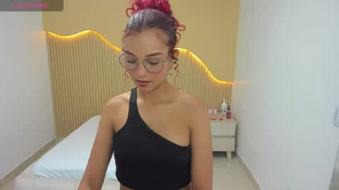  G I A N A  online show from May 26, 8:08 pm
