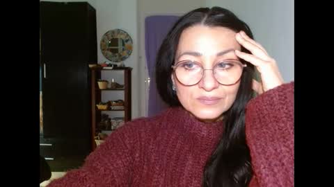 GinaONeon online show from January 7, 8:21 pm
