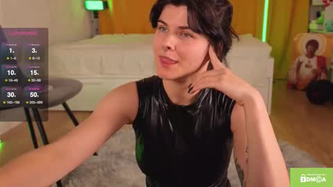 Gina online show from October 19, 4:42 pm