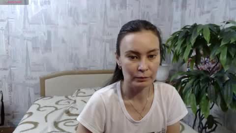 ginaxsoulah   online show from May 22, 2:15 pm