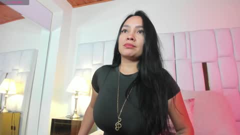 Ginebra Ness online show from December 6, 10:40 pm