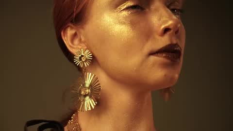        im expecting 350 thumbs up on my altar   online show from March 23, 10:16 pm