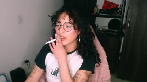giny_bean online show from May 16, 12:24 am