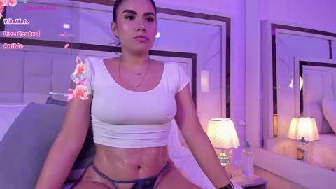 giorgia online show from January 22, 3:20 am