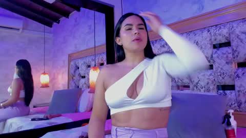giorgia online show from December 9, 11:47 am