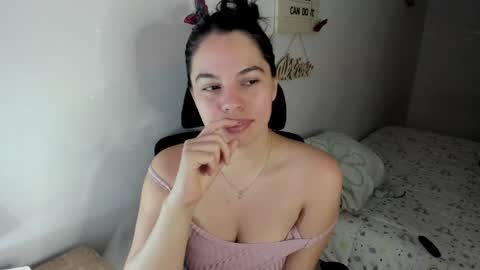 GIO RIVERA online show from May 15, 5:22 am