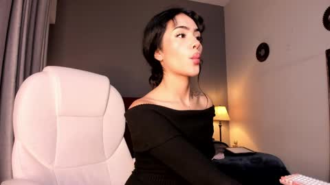 Giovanna  online show from May 8, 5:32 am