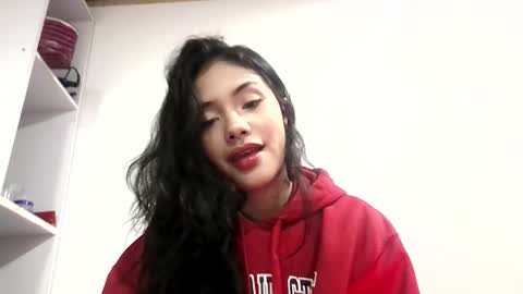 giovanna_oliveria online show from January 6, 10:24 pm