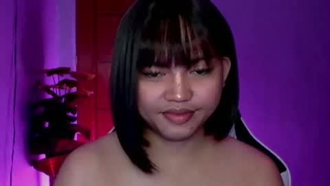 YOUR GIRL AXIE online show from January 8, 2:43 pm