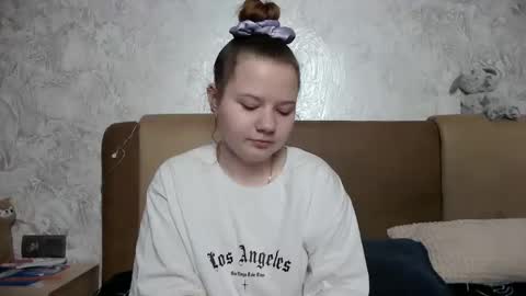 girl_cute07 online show from May 16, 8:30 pm