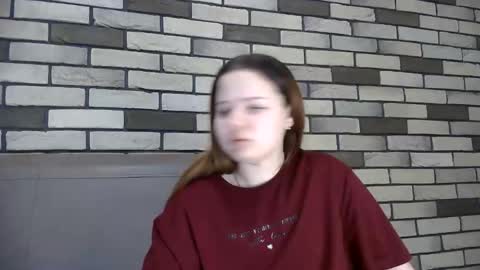 girl_cute07 online show from May 6, 10:03 pm