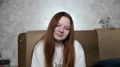 girl_cute07 online show from May 17, 8:41 pm