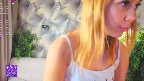 Mommy Monica here online show from September 15, 6:11 am