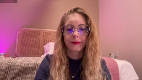 Nikki online show from January 3, 5:53 pm