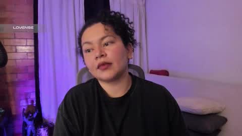 girl_inline online show from November 18, 12:44 am