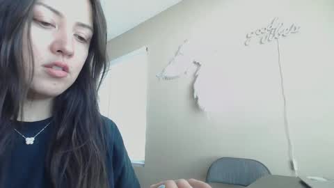 Snapshot of girlnextdoor702 chatting on September 10, 8:31 pm Jasmine online show from September 10, 8:31 pm