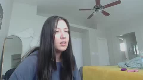 Snapshot of girlnextdoor702 chatting on January 5, 5:41 pm Jasmine online show from January 5, 5:41 pm