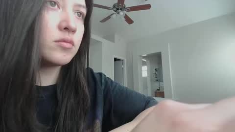 Snapshot of girlnextdoor702 chatting on March 3, 6:09 pm Jasmine online show from March 3, 6:09 pm