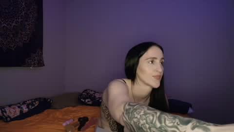 Camille online show from April 1, 4:59 pm