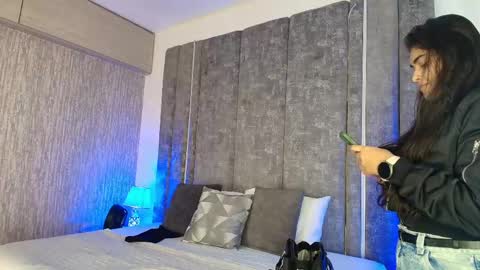     online show from May 19, 10:44 am