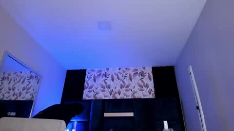     online show from May 11, 10:28 am