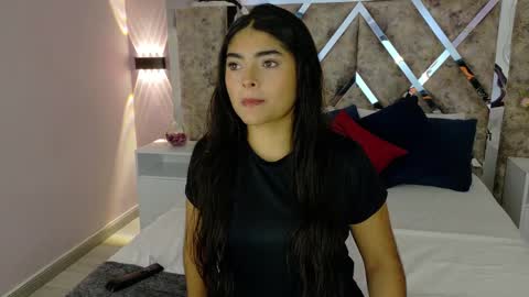     online show from May 6, 9:46 am