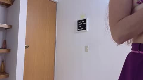 gisellhorny_ online show from September 24, 5:17 am
