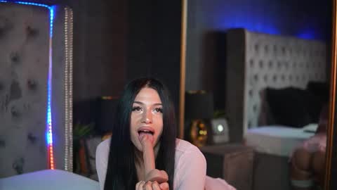  Giulia  online show from September 24, 9:03 pm