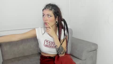 Giulietta online show from May 15, 4:27 am