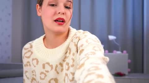 Michelle online show from November 9, 3:24 am