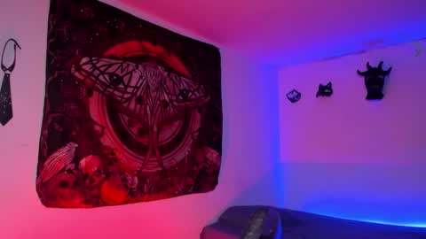 NYX online show from March 5, 10:27 pm