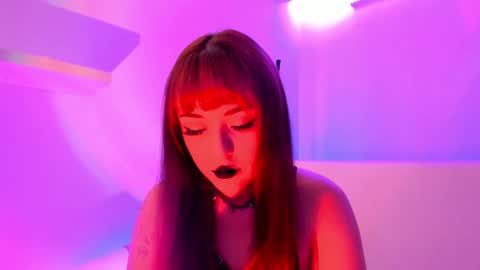 Mimi online show from February 15, 5:28 pm