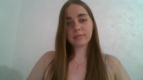 gloria954807 online show from June 6, 8:15 pm