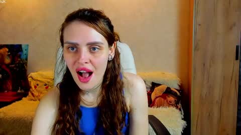 Gloria Wood online show from May 11, 8:50 pm