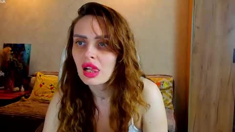 Gloria Wood online show from May 14, 9:20 pm