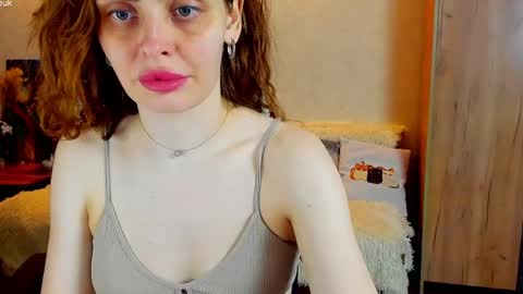 Gloria Wood online show from May 7, 9:18 pm