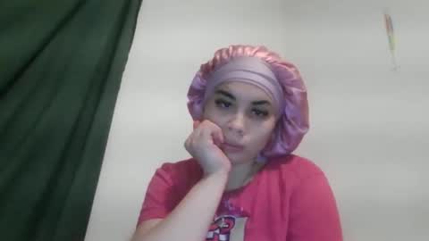 glutthoney online show from November 4, 6:46 pm