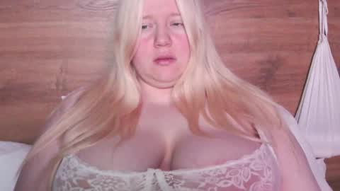 Rose online show from March 2, 5:41 pm