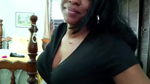 Snapshot of goddess_xandra_xquisite chatting on March 3, 3:26 pm Xandra The Goddess online show from March 3, 3:26 pm