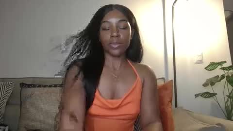 Miss Raven Black online show from April 5, 1:48 am