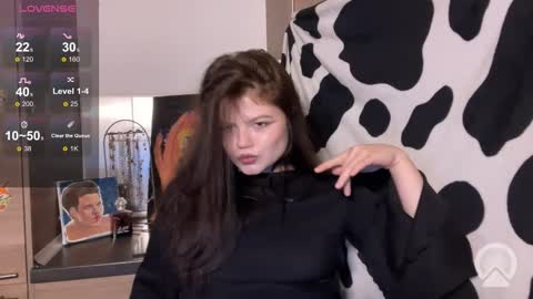 Snapshot of goddessdarina chatting on September 11, 5:57 pm goddessdarina online show from September 11, 5:57 pm