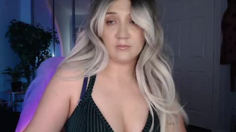 Goddess Emmy online show from May 14, 4:51 am