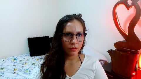  Naih Reyes online show from December 17, 2:55 am