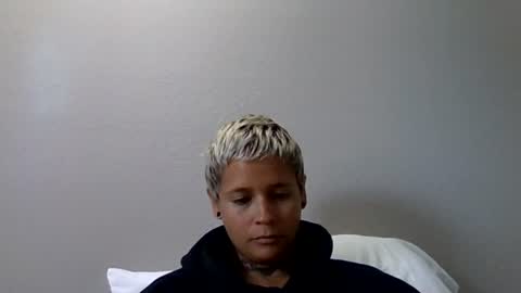 L online show from June 18, 6:46 pm