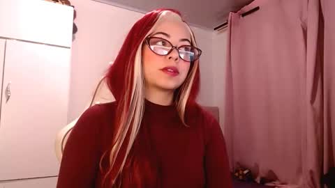 Snapshot of golden_gingerkitty chatting on October 24, 12:06 am golden_gingerkitty online show from October 24, 12:06 am